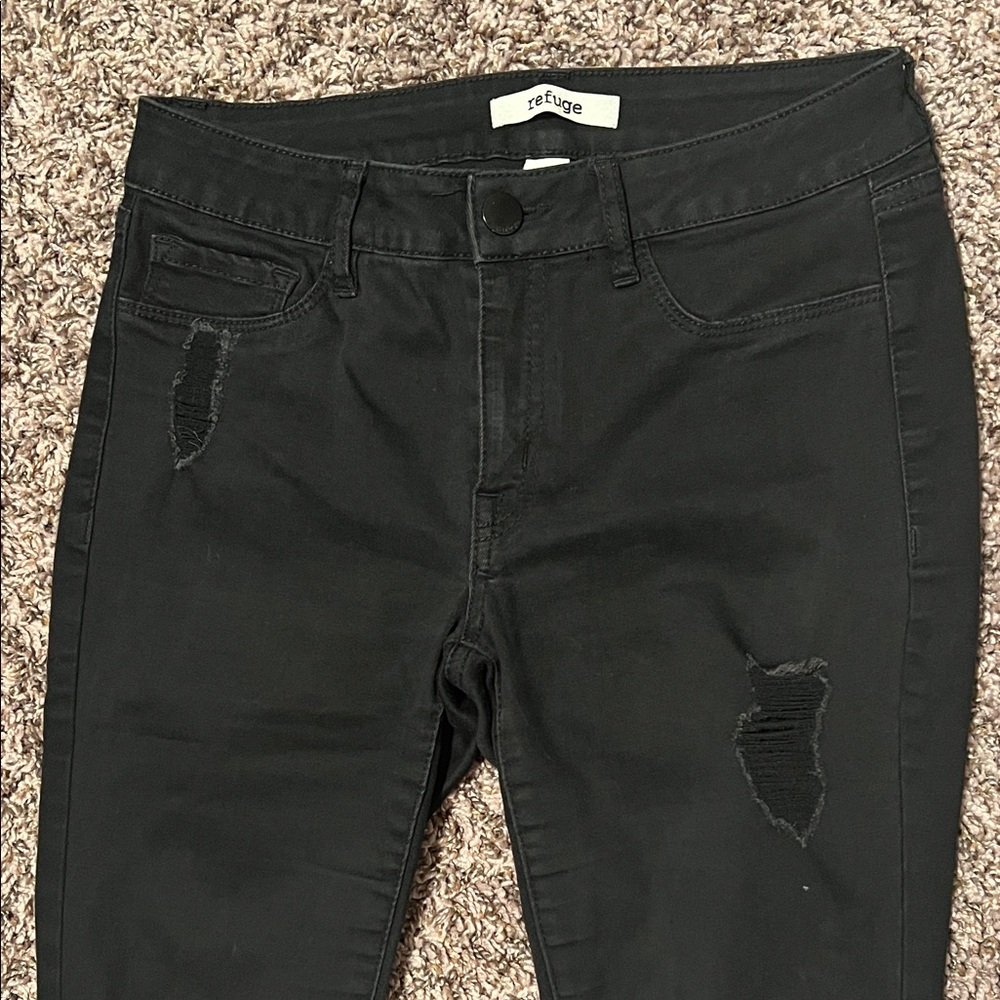 Black Skinny Distressed Women’s Jeans